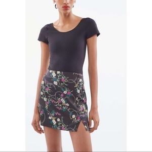 NWT UO Portia Satin Notched Mini Skirt Black Multi